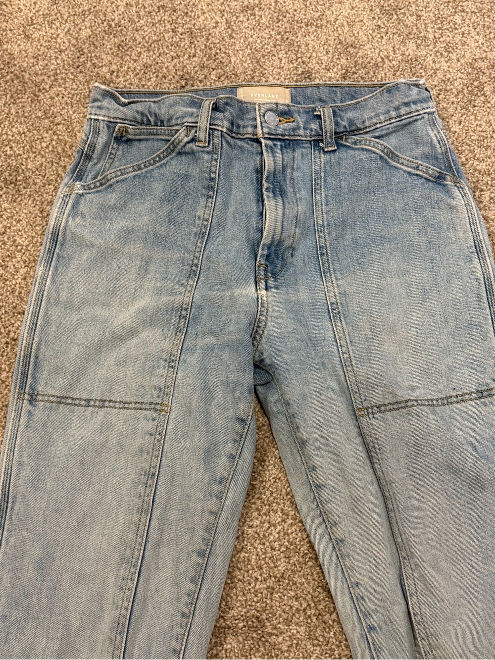 Everlane Utility Cheeky Jean The Original Cheeky Jean in Washed Blue - Picture 4 of 8